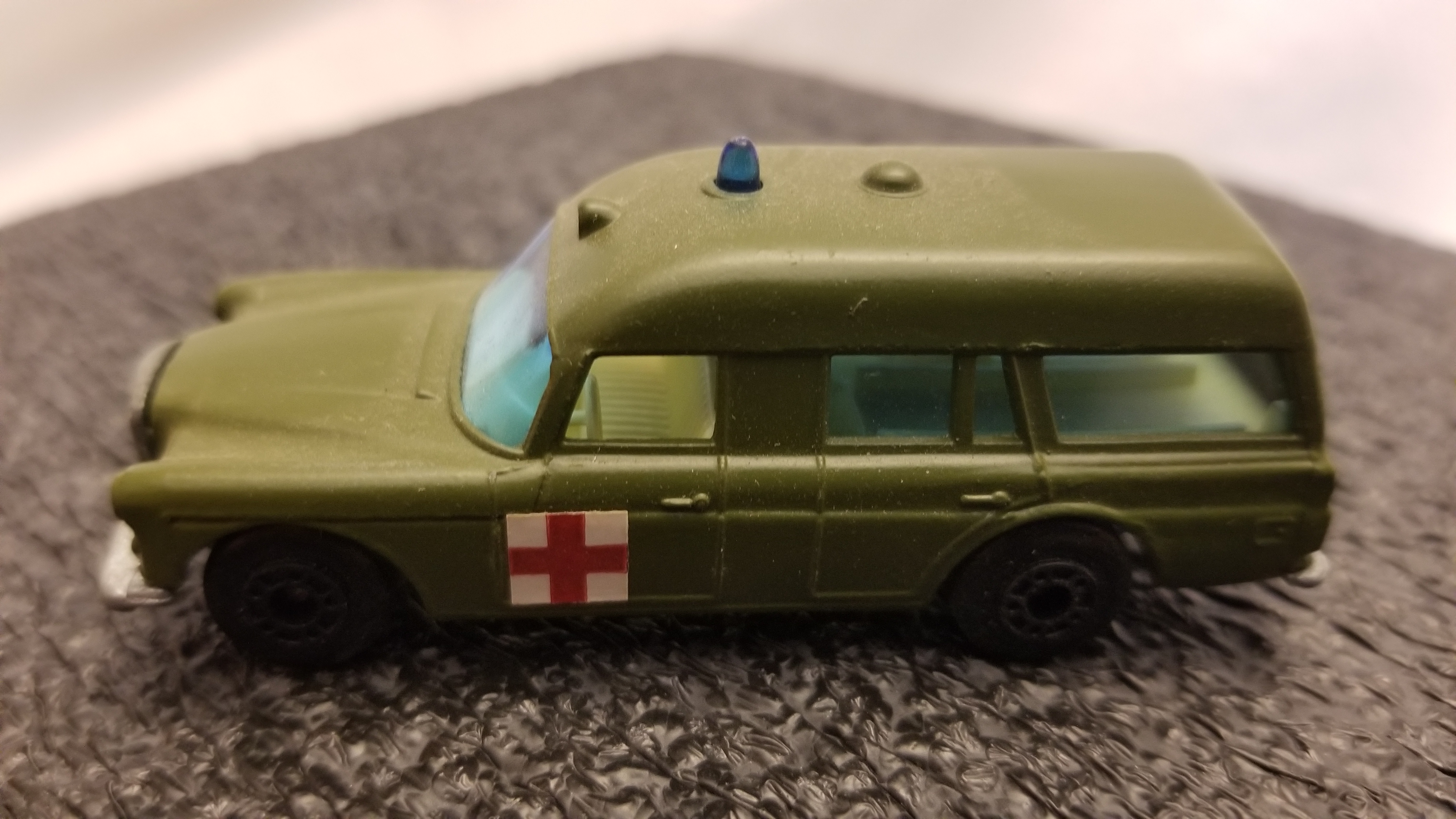 MERCEDES "BINZ" MILITARY AMBULANCE