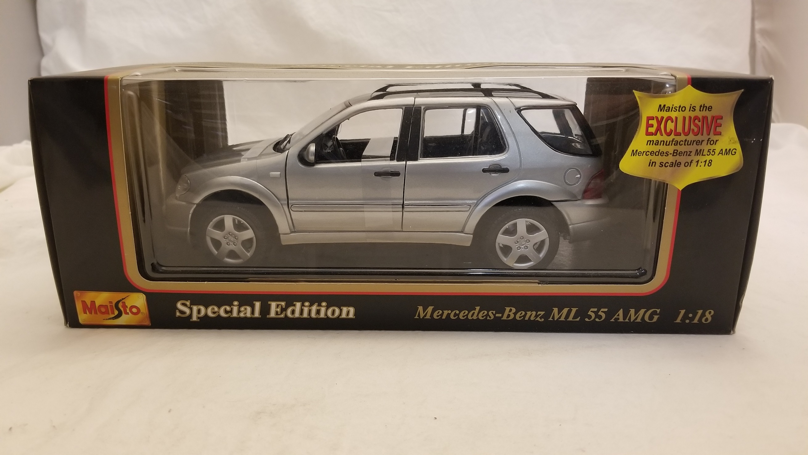 MAISTO SPECIAL EDITION 1/18 ML55 AMG