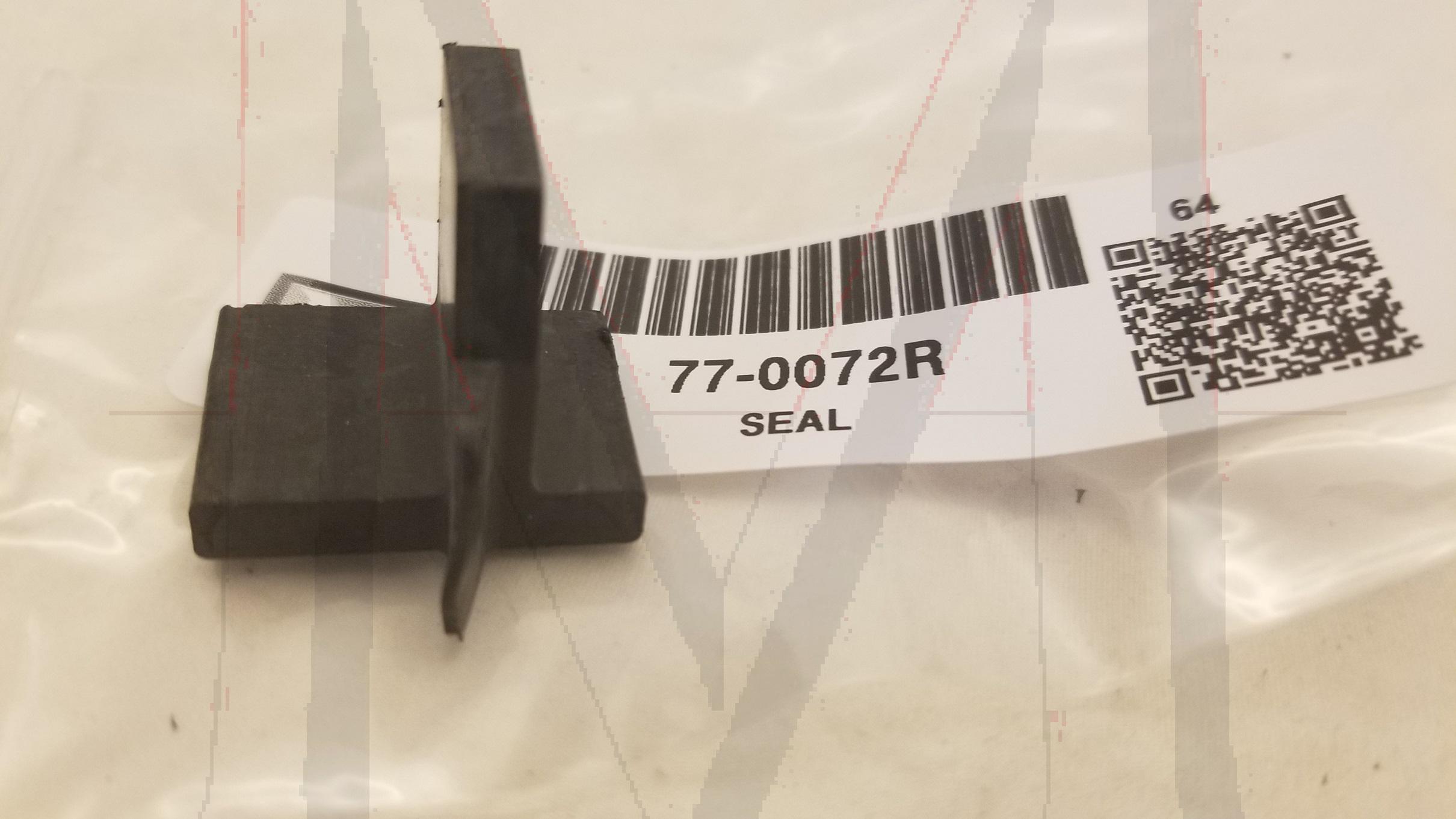 SOFT TOP SEAL RIGHT