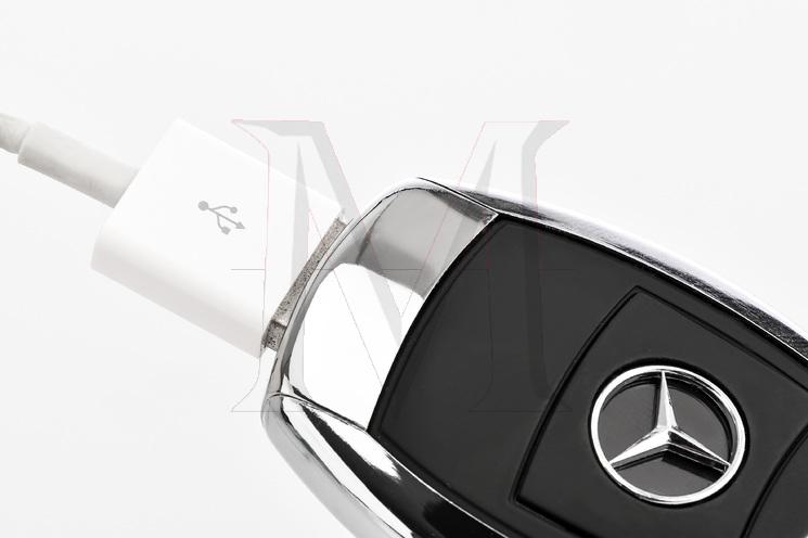 Mercedes-Benz car charger USB